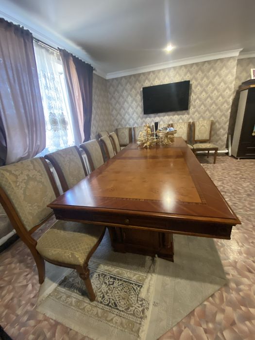 Стол,стулья дерево