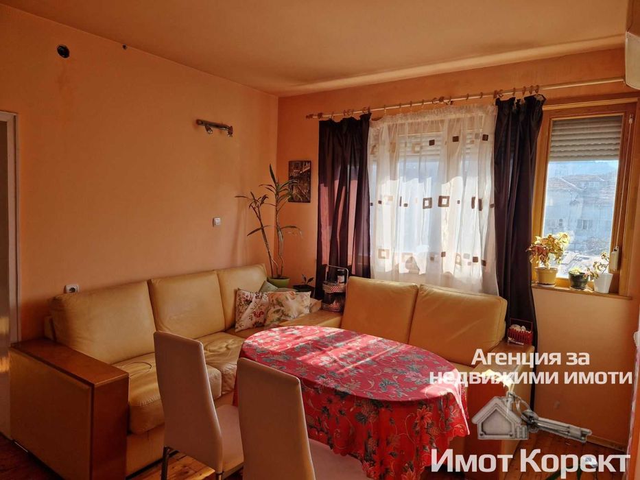 Продава се Къща в Асеновград - 230 кв.м за 957 €/кв.м - Снимка #2