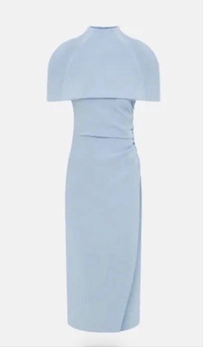 Платье с кейпом lichi