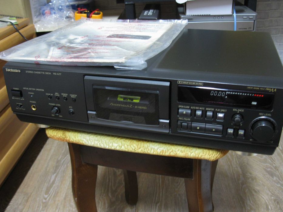 продам кассетную деку Technics AZ-7