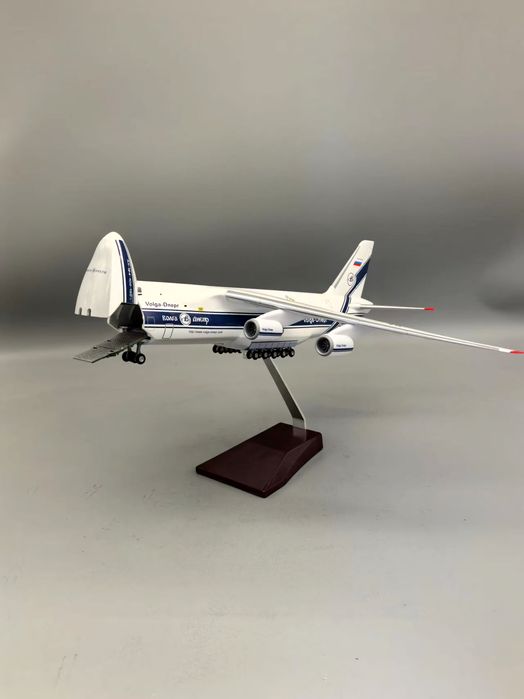 Модель самолета АН-124 "Руслан", 42 см
