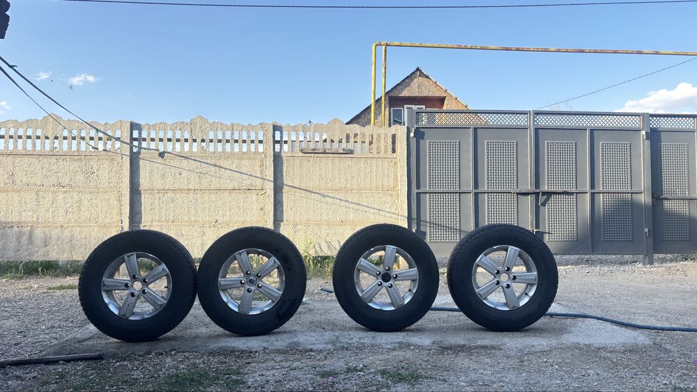 Зимний шины 225/70R15C
