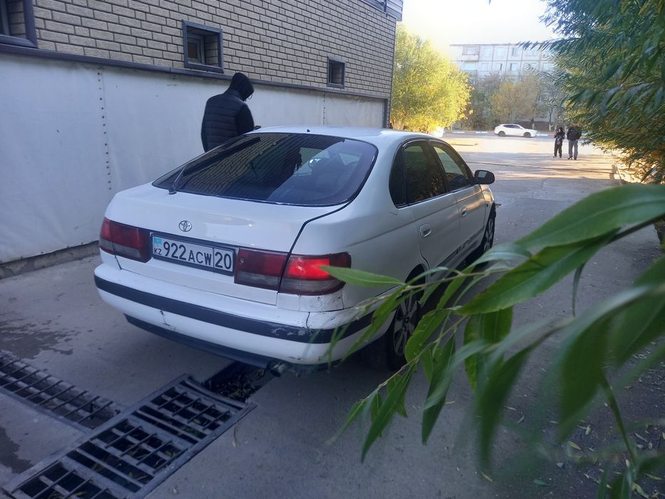 Продам Тайота Карина Е