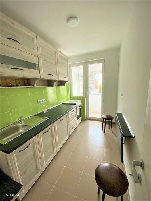 3 camere/ Sos.Stefan cel Mare Nr 1