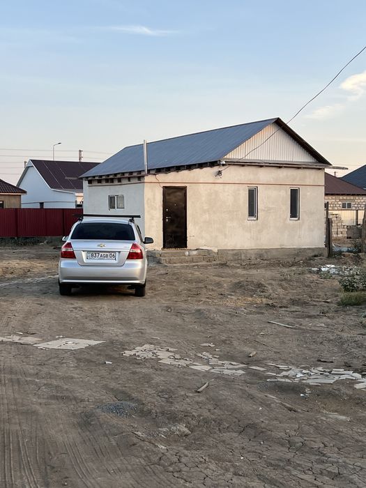 Еркінқала-2 ден 2 бөлмелі времянка сатылады.