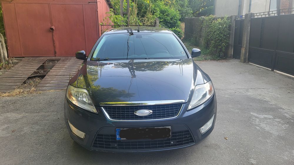 Vând Ford Mondeo