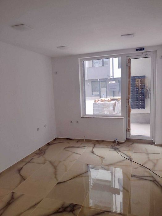 офис /помещение под наем на топ локация