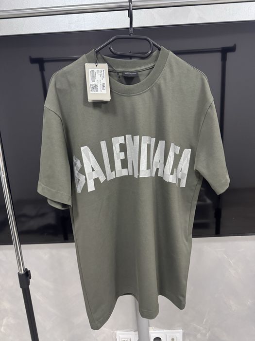 Tricou Balenciaga new collection