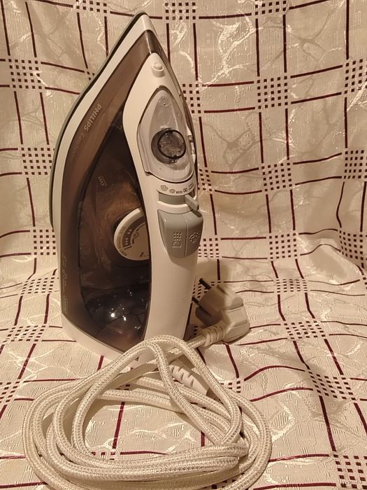Продам новый утюг Philips
