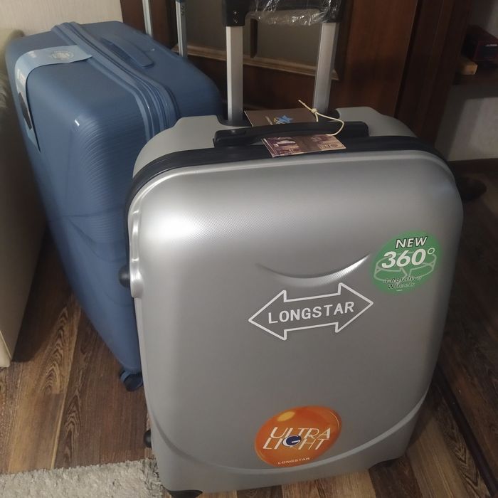 Чемодан большой новый