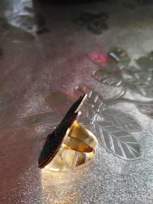 Тақинчоқ сотилади,янги