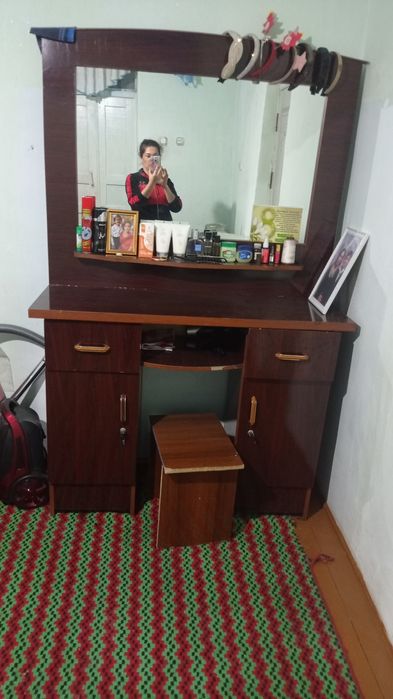 Stenka mehmonxona uchun spalniy oyna garnitur  sotiladi