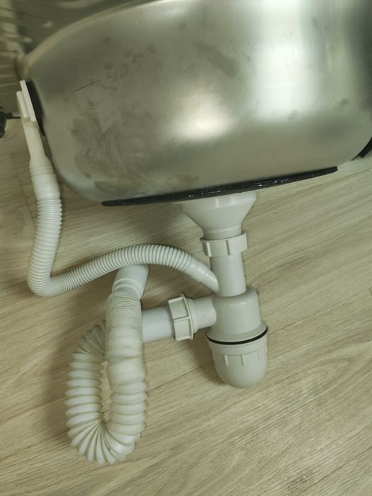 Продам мойку почти новая