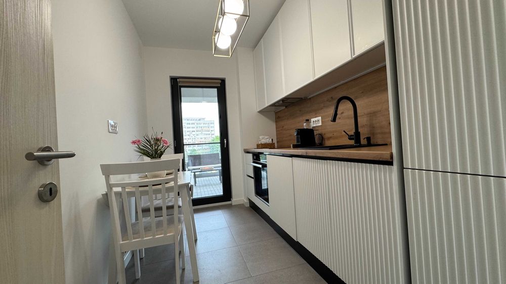 Herastrau (Parcului 20); 2 camere, dec, bloc nou, 850 EUR/luna