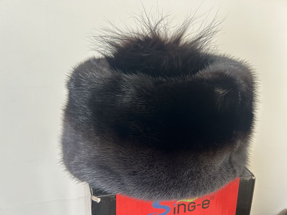 Норковый шапка стоит 20000тг