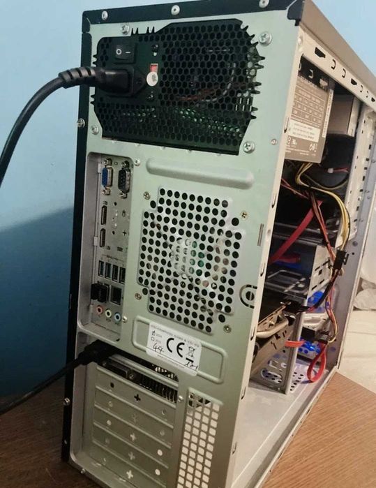 Компютър Intel i5-4570 / Rx 580 / 16gb ram