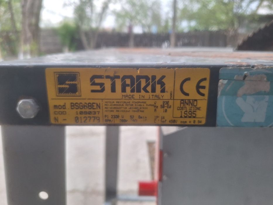 Vând circulare cu masa