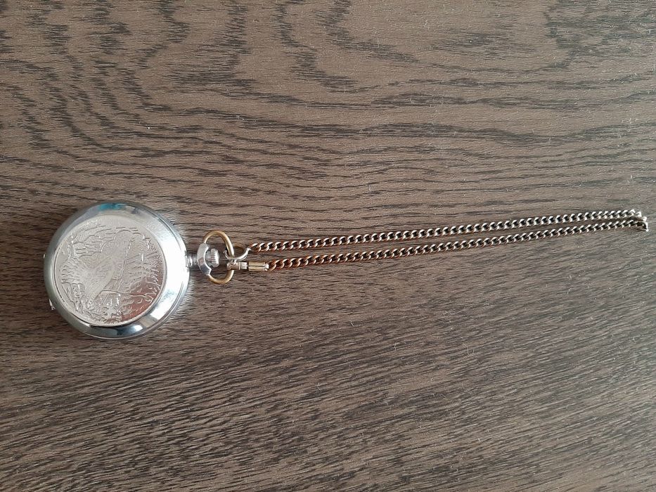 Продам карманные часы "Молния" б/у