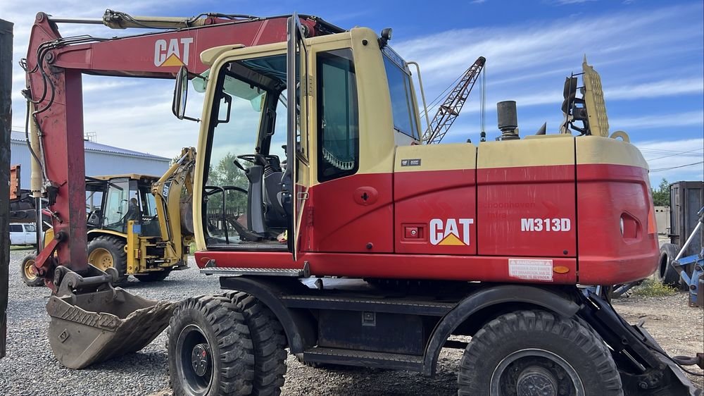 Аренда полноповотный эксковатор