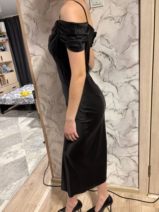 Продам много одежды на девушку