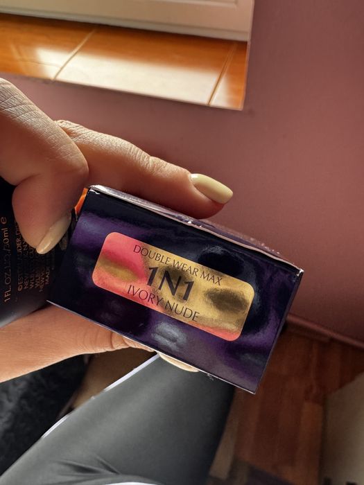 Fond de ten  estee lauder