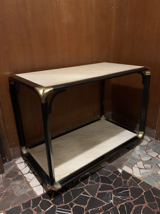 Маса с мрамор на две нива с колела