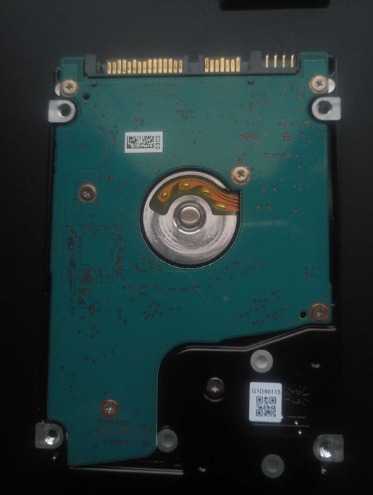 Продавам 2.5 инчов диск за лаптоп Toshiba MQ01ABD100 1000 гигабайта