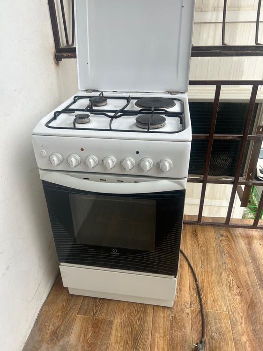 Газовая плита Indesit