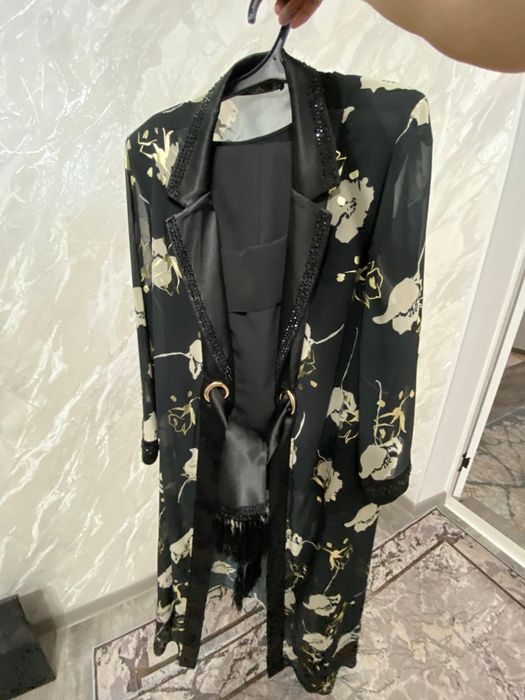 Брючный костюм тройка