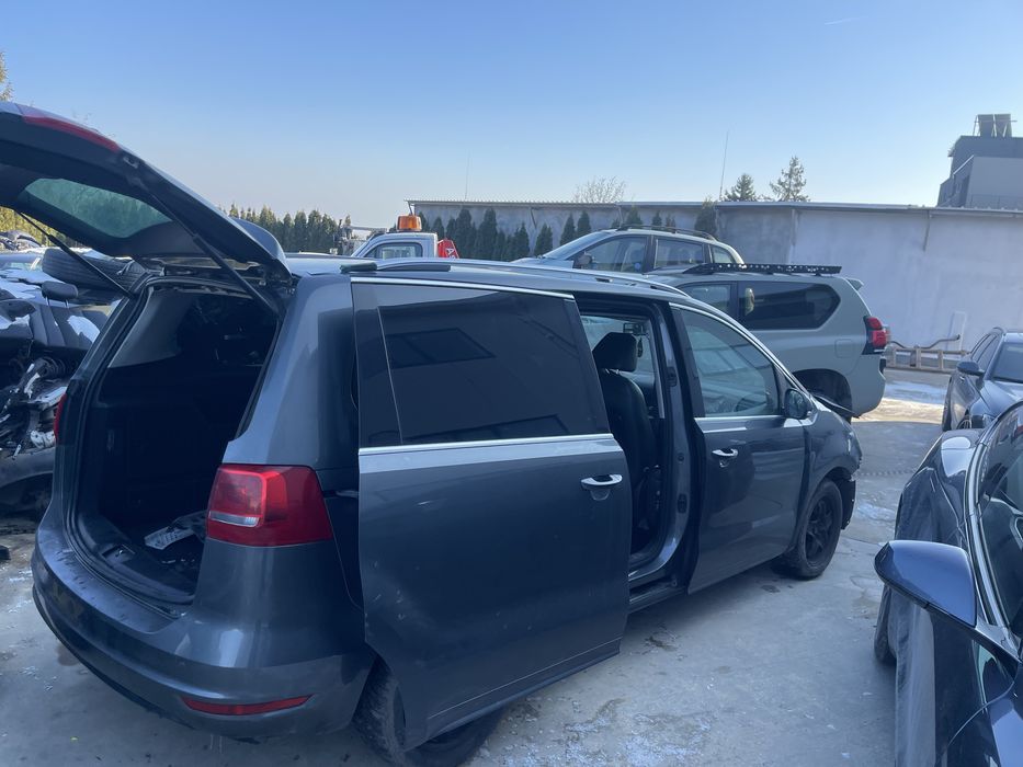 Продавам VW Sharan 2013 г. на части