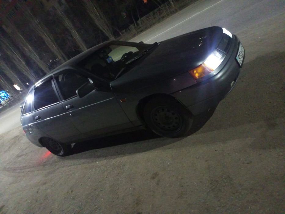 Продам авто ваз 2112