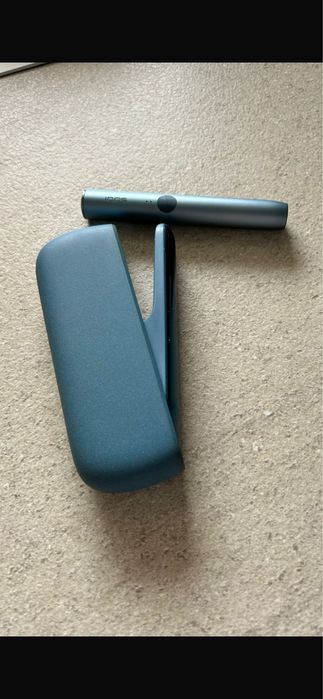Dispozitiv iqos , folosit aprox. 3 luni , inca este in garantie