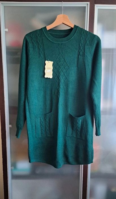 Pulover lung, rochie tricotata