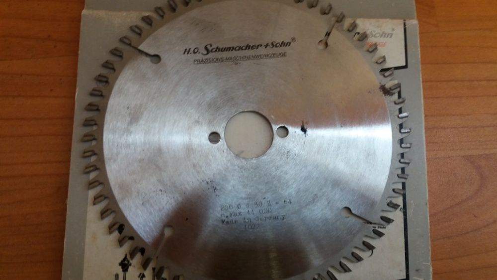 продам своё пилы фрезы и ресмусные ножи только своё уже не