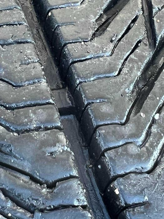 Зимни гуми Michelin Pilot  235/50/19 дот 23/21