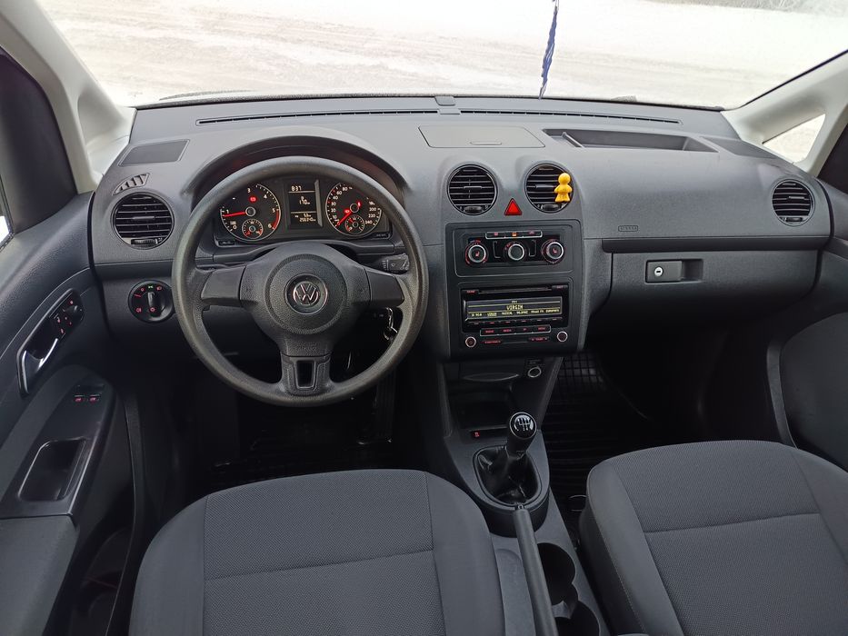 VW. CADDY 1,6 TDi 2014.  110 cp