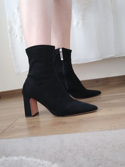 Botine din piele întoarsă cu toc Reseved