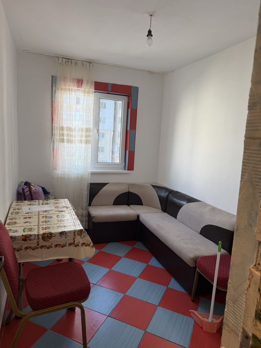 Ofer spre inchiriere ap. 2 camere semidecomandat
