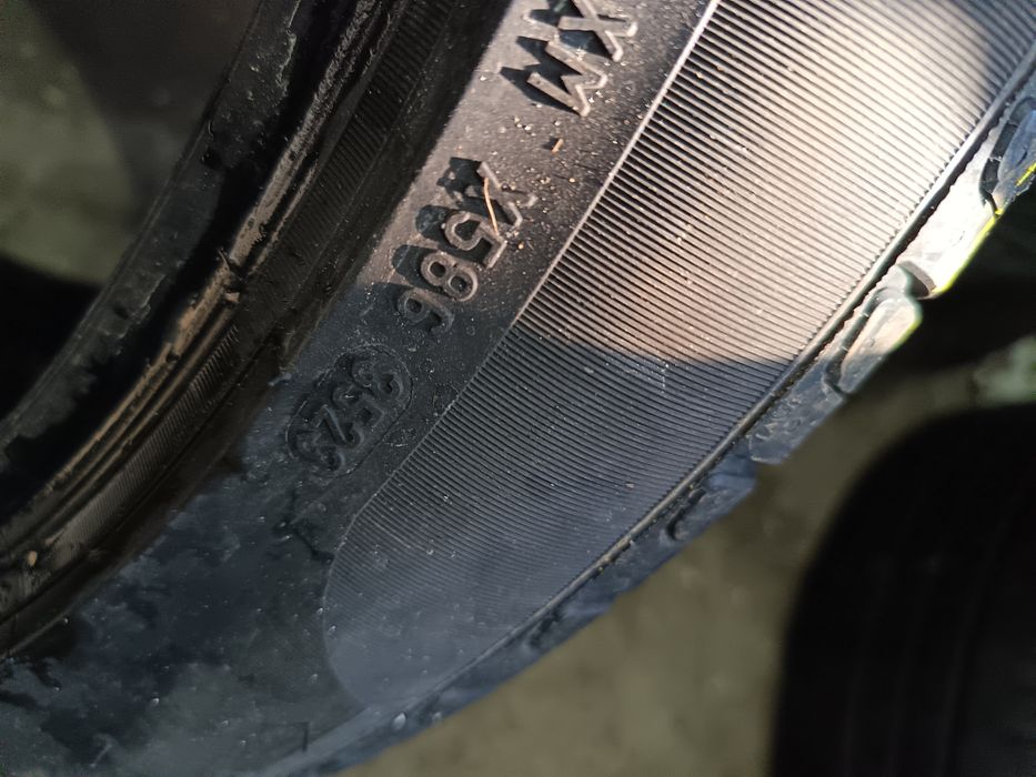 Anvelope vara 285 40 20 pirelli 2023 5.5mm