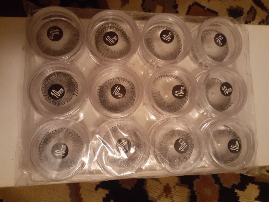 Накладные ресницы.