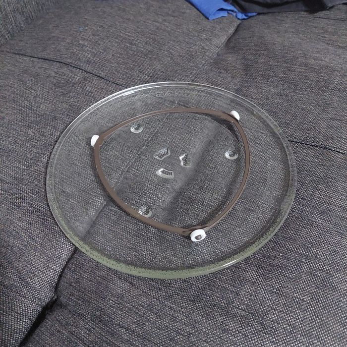 Продам тарелку для микроволновки