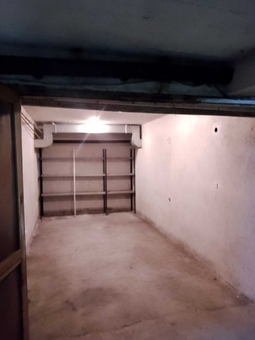 Дава се под наем Гараж / Паркомясто в София, Белите брези - 22 кв.м за 107.1 € - Снимка #1