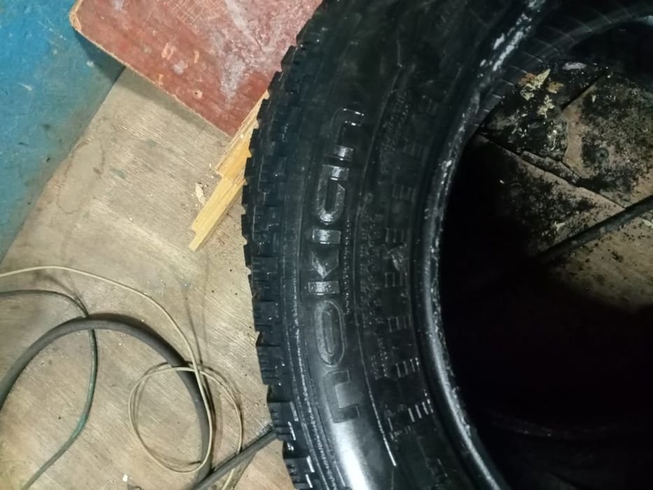 Продам колесо зимние