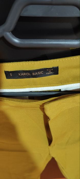 Vând pantaloni Karol S/M