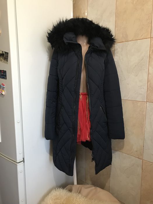 Geaca dama grosa cu gluga si blana