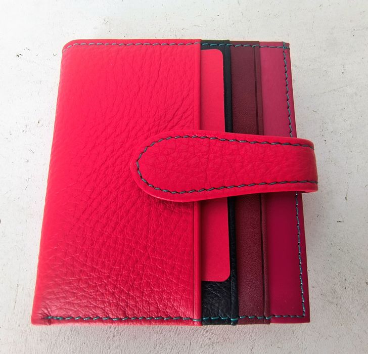 Портфейли GENUNE LEATHER / безплатна доставка/