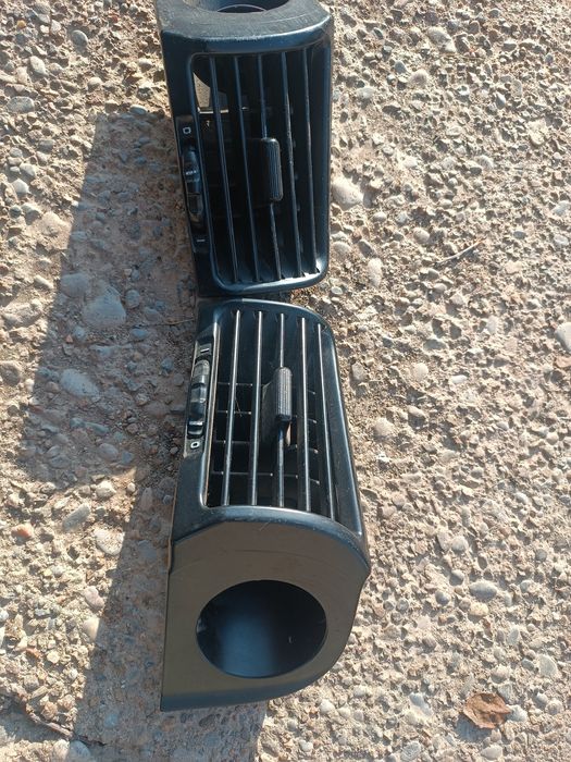 Продам дифлекторы на двери бмв е34 пара