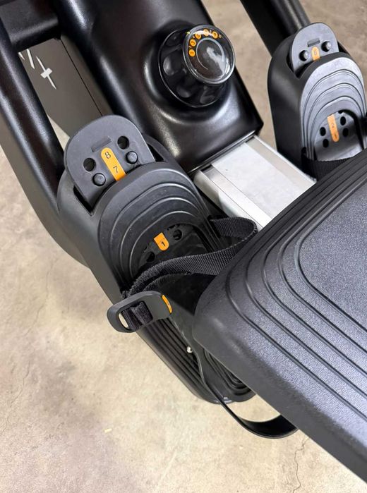 Професионални уреди Technogym Skillmill Connect & Matrix RXP Rower