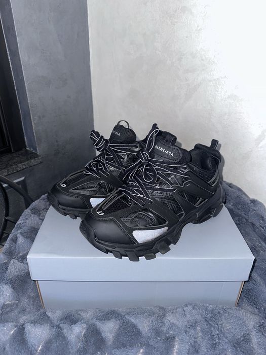 Balenciaga Track Black