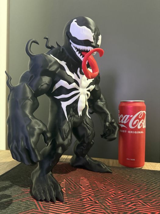 Figurina Venom (cu mana interschimbabila)